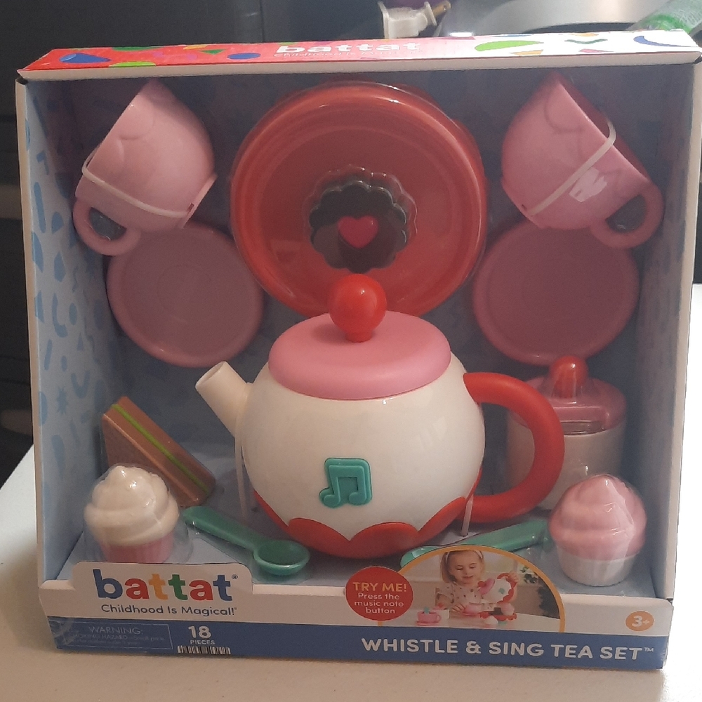 18 Piece Whistle And Sing Tea Set NIB  Melodies And Sounds